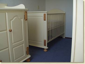 20040615-04 De nieuwe meubels